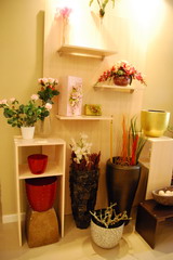 Продам мебель для салона-магазина,  шоу-рума (бежевая)