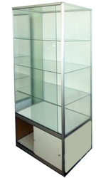 Витрины стеклянные  продам б/у хорошее состояние