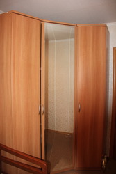 Продам угловой большой шкаф купе