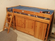 кровать - чердак,  матрас,  комод,  полки